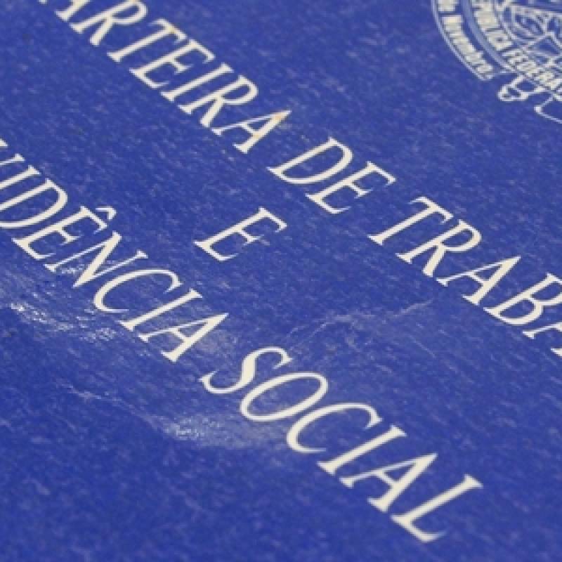 Alteração de regime de turnos de revezamento para fixos em refinaria é válida