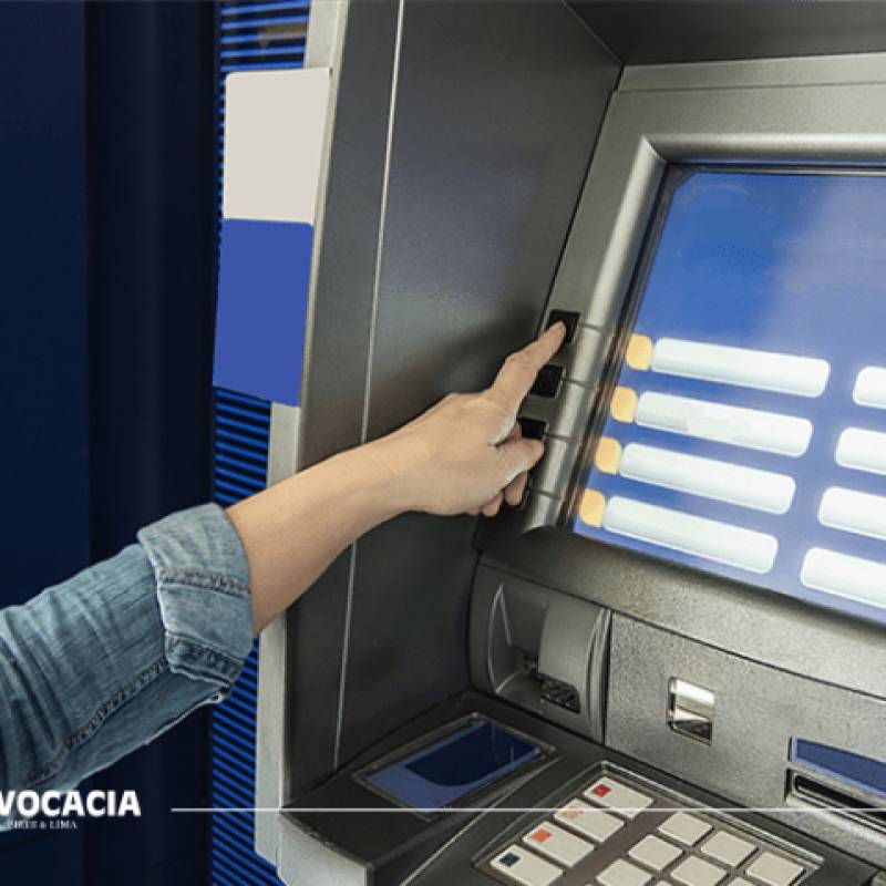 Lula sanciona lei que garante novos direitos aos clientes de bancos